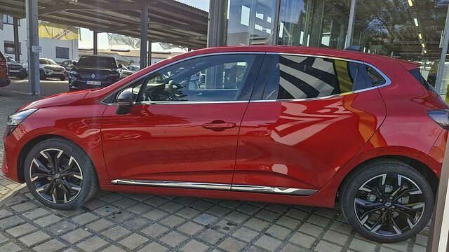 Gebraucht Renault Clio Techno 91 PS (66 kW) 2022 Rot Kleinwagen