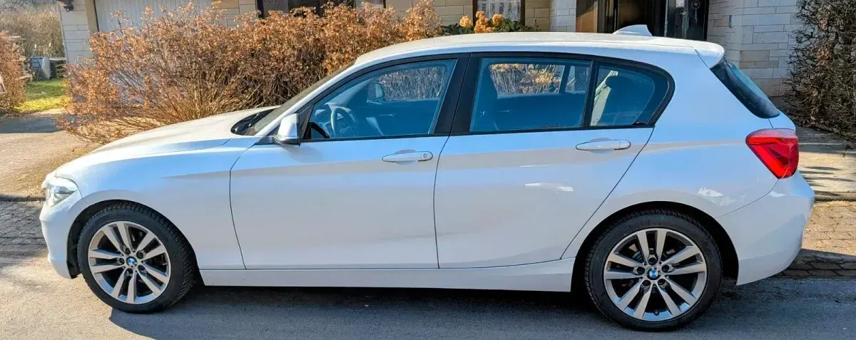 Gebraucht BMW 116 116 PS (85 kW) 2019 Weiß Kleinwagen