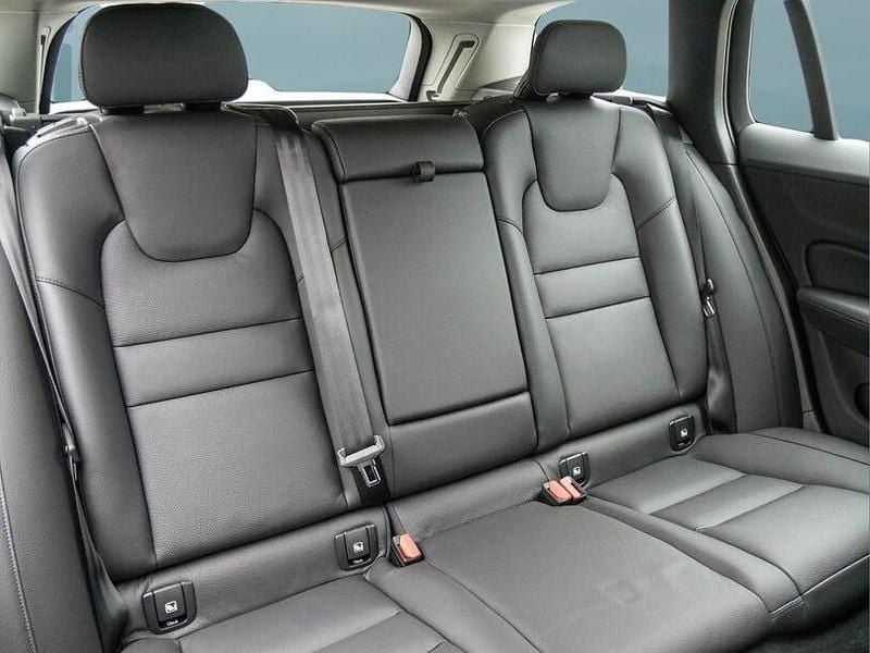 Gebraucht Volvo V60 2025 Schwarz Kombi