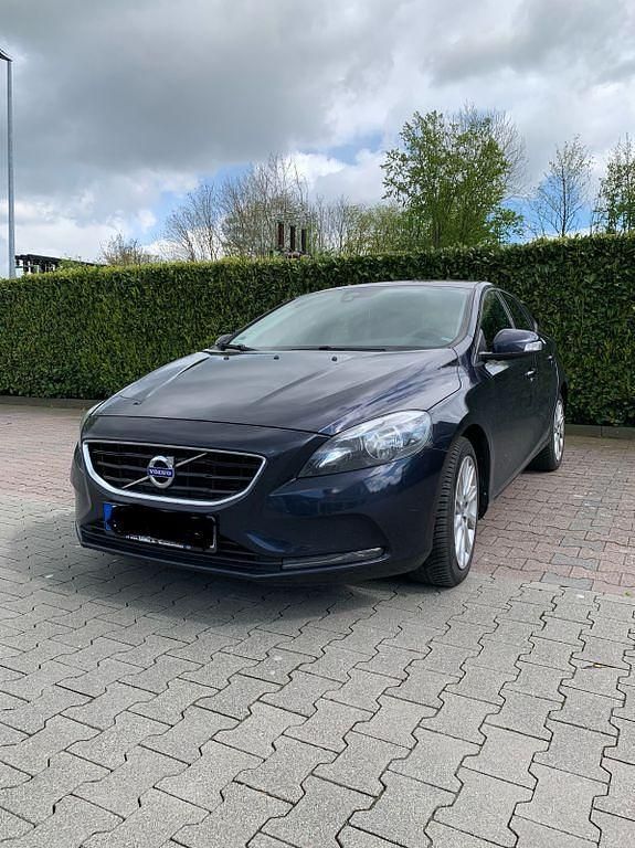 Gebraucht Volvo V40 150 PS (110 kW) 2015 Blau Limousine