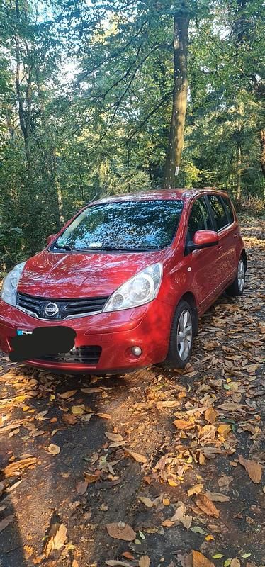 Rot Gebraucht 2009 Nissan Note Van / Kleinbus | 2.450 € (Guter Preis) - Bild 1/4