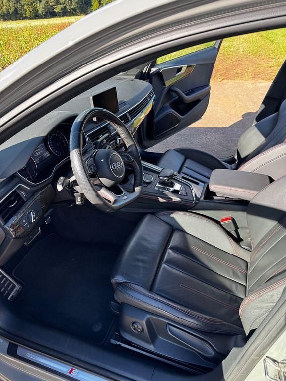 Gebraucht Audi A4 Sport 252 PS (185 kW) 2018 Grau Kombi
