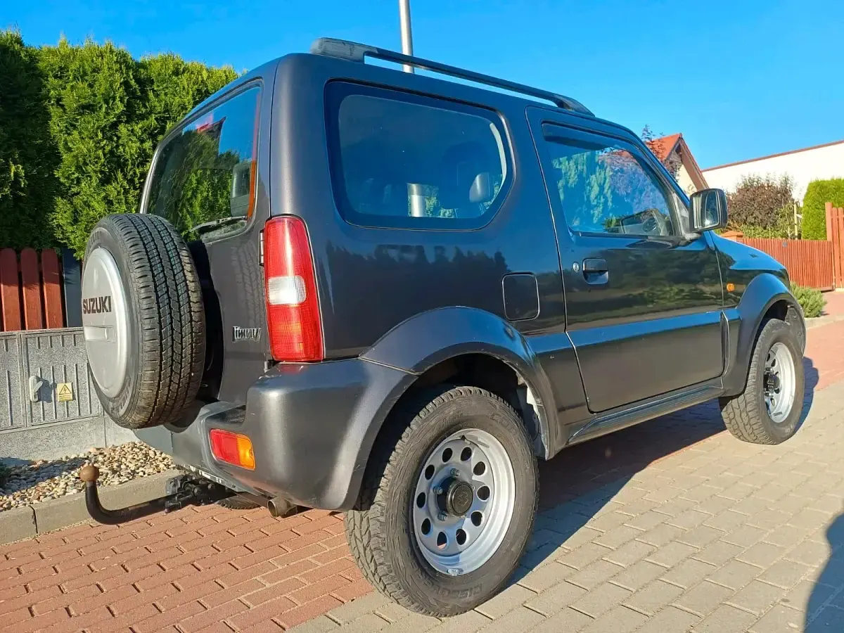 Gebraucht Suzuki Jimny 83 PS (61 kW) 2010 Grün SUV