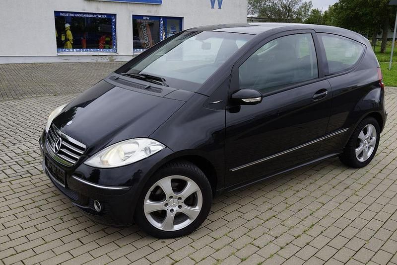 Schwarz Gebraucht 2004 Mercedes A150 Avantgarde Coupé | 1.999 € (Fairer Preis) - Bild 1/4
