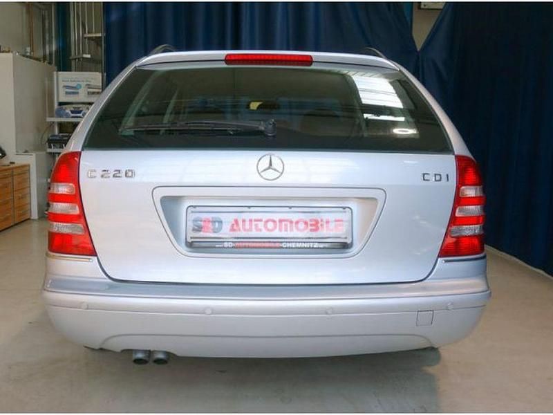 Gebraucht Mercedes C220 Elegance 150 PS (110 kW) 2007 Silbermetallic (metallic) Kombi