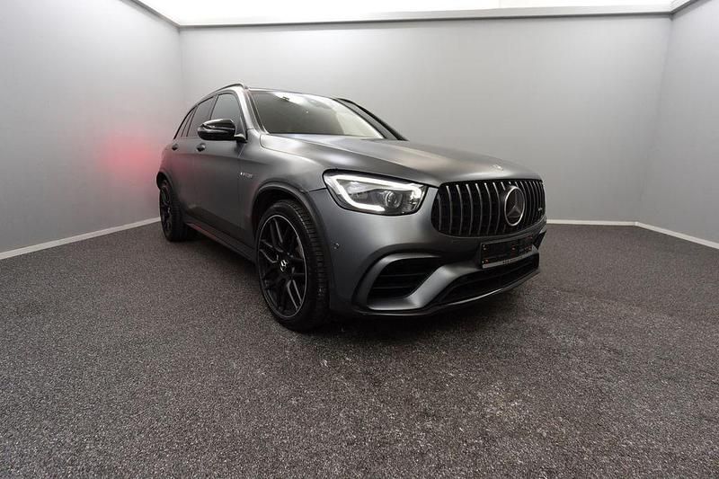 Gebraucht Mercedes GLC63 AMG AMG 476 PS (350 kW) 2020 Manufaktur selenitgrau  magno SUV