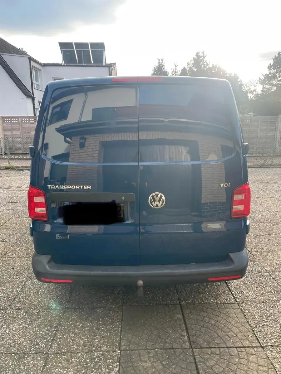 Używany VW Transporter 150 KM (110 kW) 2018 Niebieski Van