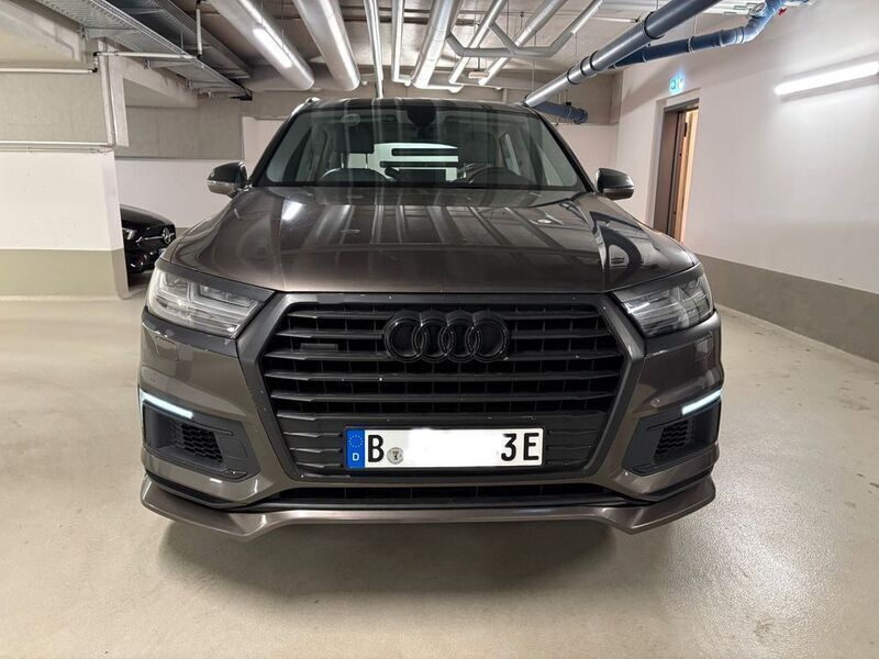 Braun Gebraucht 2017 Audi Q7 Ambiente SUV | 34.100 € (Guter Preis) - Bild 1/4