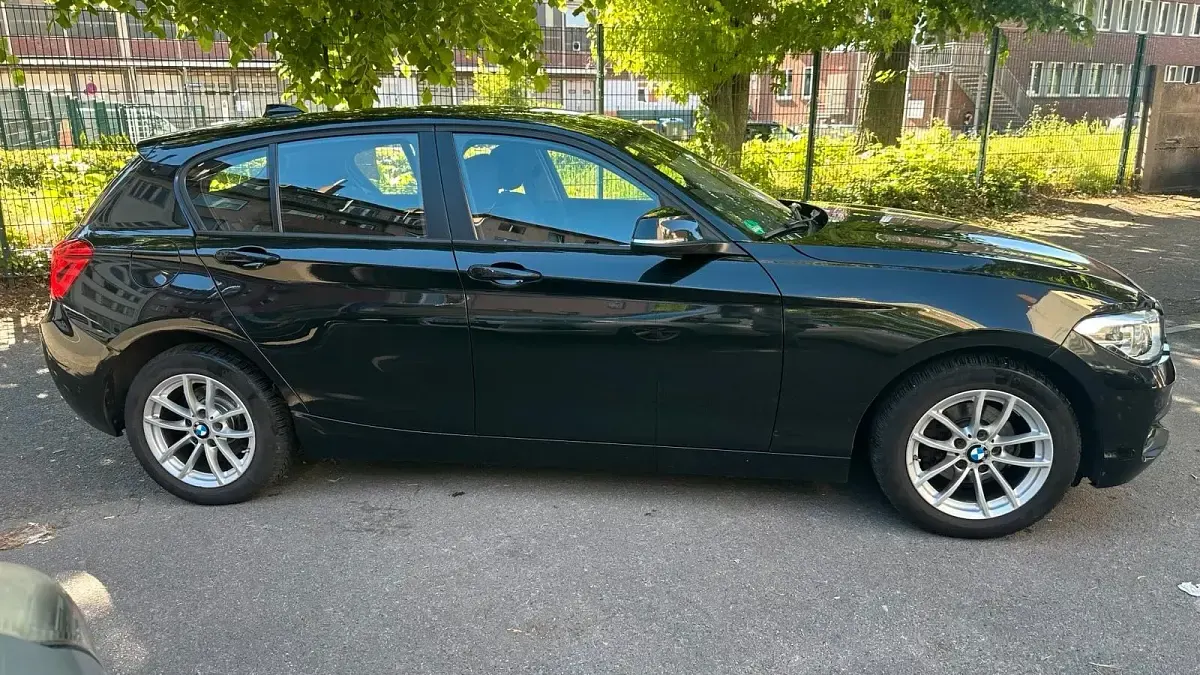 Gebraucht BMW 116 116 PS (85 kW) 2016 Schwarz Kleinwagen