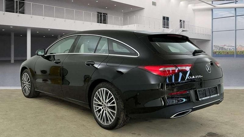 Gebraucht Mercedes CLA250 218 PS (160 kW) 2021 Nachtschwarz Limousine