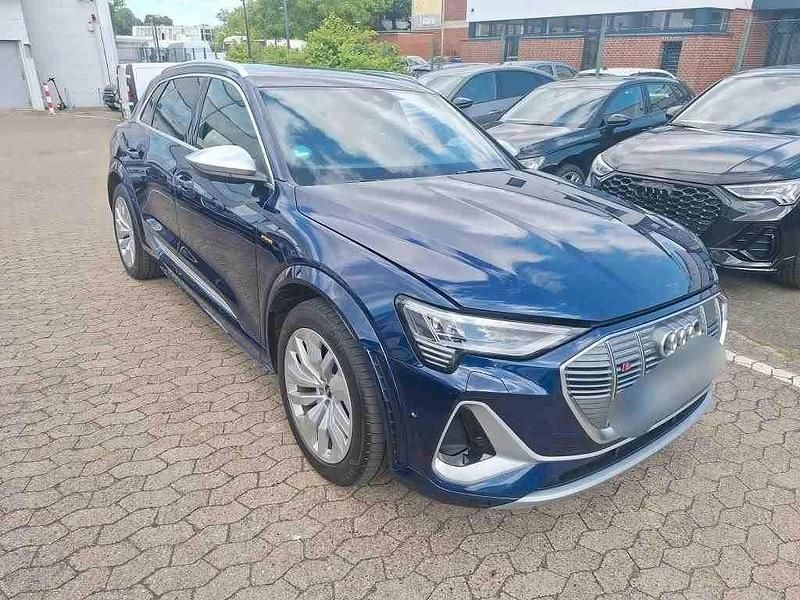 Gebraucht Audi e-tron Sport 369 kW (503 PS) 2022 Blau SUV