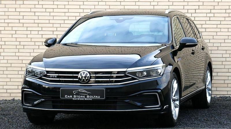Gebraucht VW Passat GTE 218 PS (160 kW) 2020 Deepblack perleffekt Kombi