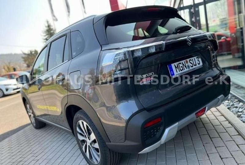 Gebraucht Suzuki SX4 Comfort 129 PS (94 kW) 2022 Titan dark grey pearl metallic Limousine
