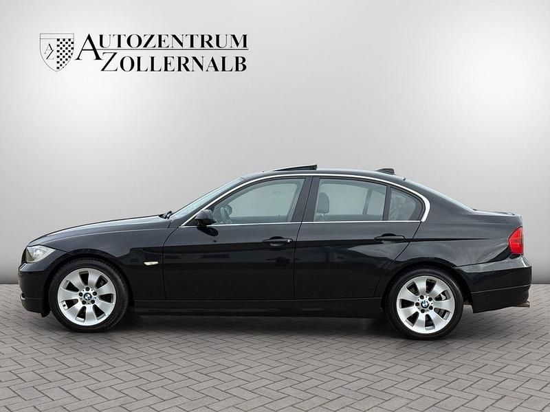 Gebraucht BMW 325 Advantage 218 PS (160 kW) 2007 Schwarz Limousine