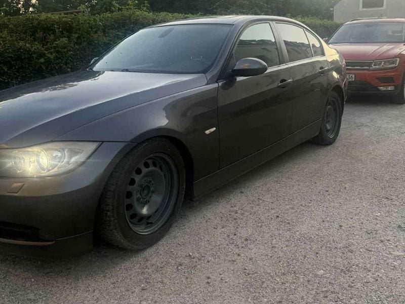 Gebraucht 2005 BMW 320 Limousine | 3.850 € (Guter Preis) - Bild 1/4