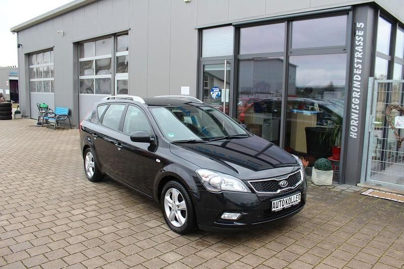 Gebraucht Kia Ceed Sportswagon 90 PS (66 kW) 2012 Schwarz Kombi