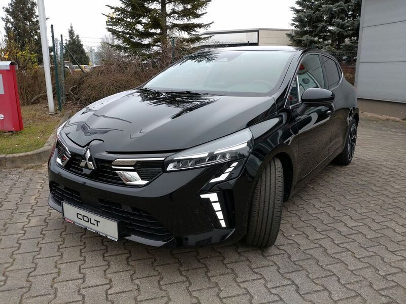 Gebraucht Mitsubishi Colt Edition 91 PS (66 kW) 2024 Schwarz Limousine
