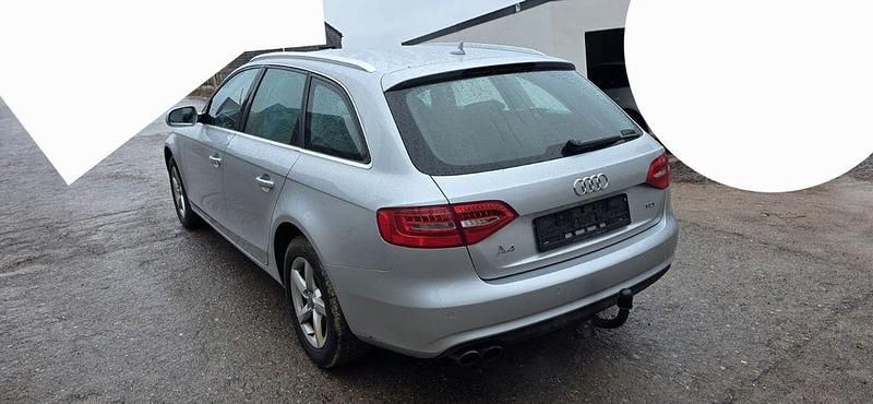 Gebraucht Audi A4 Attraction 177 PS (130 kW) 2014 Grau Kombi