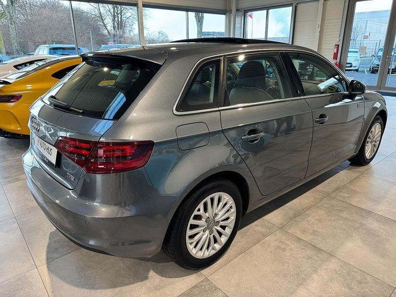 Gebraucht Audi A3 Ambiente 179 PS (131 kW) 2013 Grau Limousine