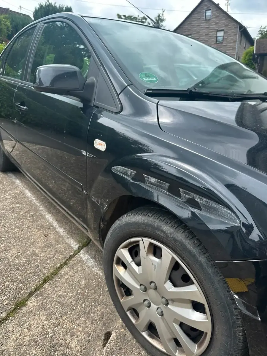 Gebraucht Ford Focus 116 PS (85 kW) 2005 Schwarz Kombi