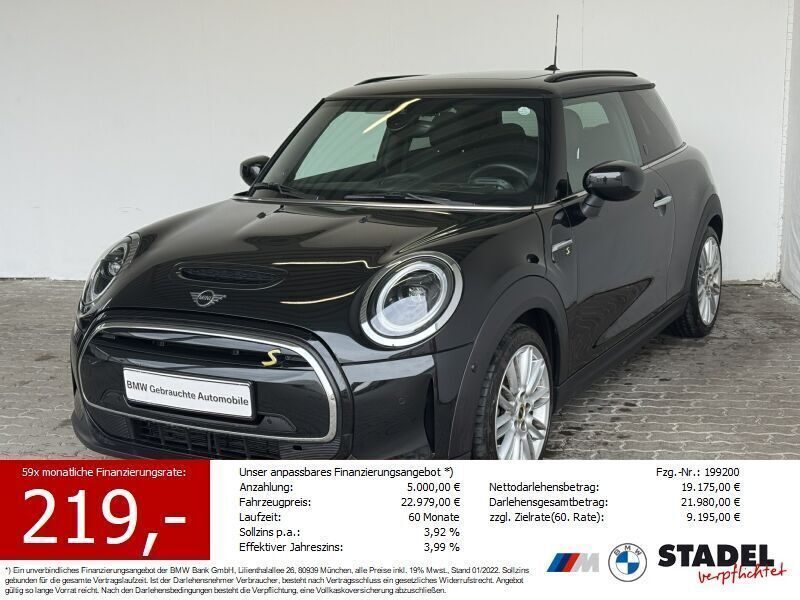 Midnight black metallic Gebraucht 2023 Mini Cooper SE Kleinwagen | 21.448 € (Guter Preis) - Bild 1/4