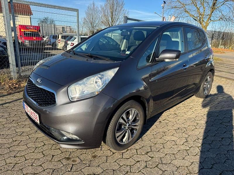 Gebraucht Kia Venga DREAM-TEAM Edition 125 PS (91 kW) 2015 Grau Kleinwagen