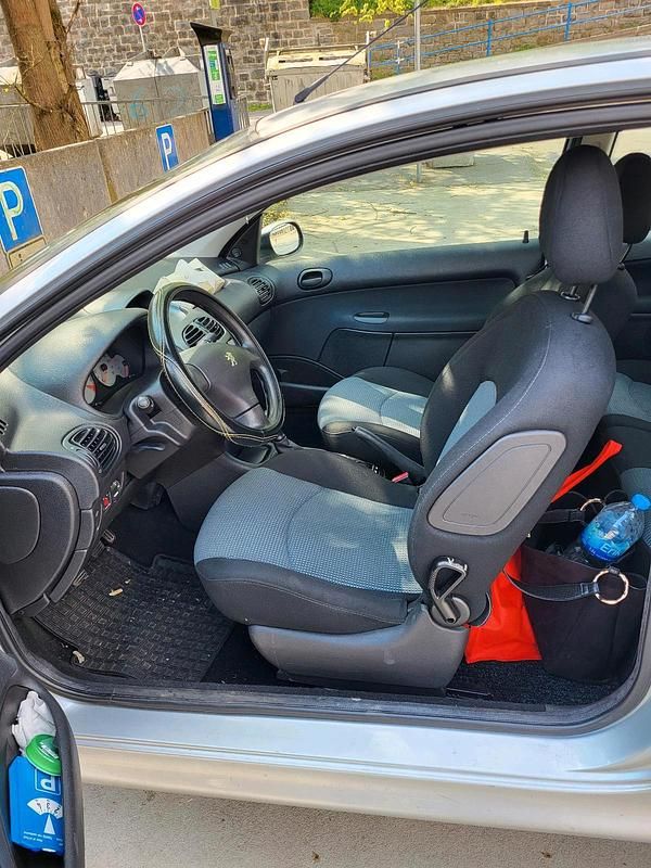 Gebraucht Peugeot 206 75 PS (55 kW) 2005 Grau Kleinwagen