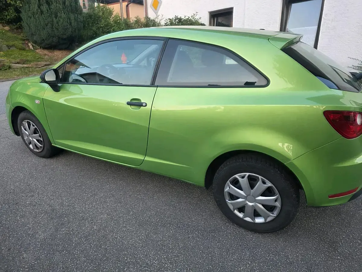 Gebraucht Seat Ibiza 70 PS (51 kW) 2012 Kleinwagen