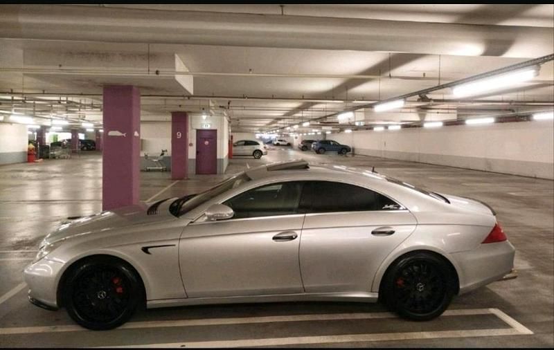 Używany Mercedes CLS350 272 KM (200 kW) 2004 Srebrny Sedan/Limuzyna