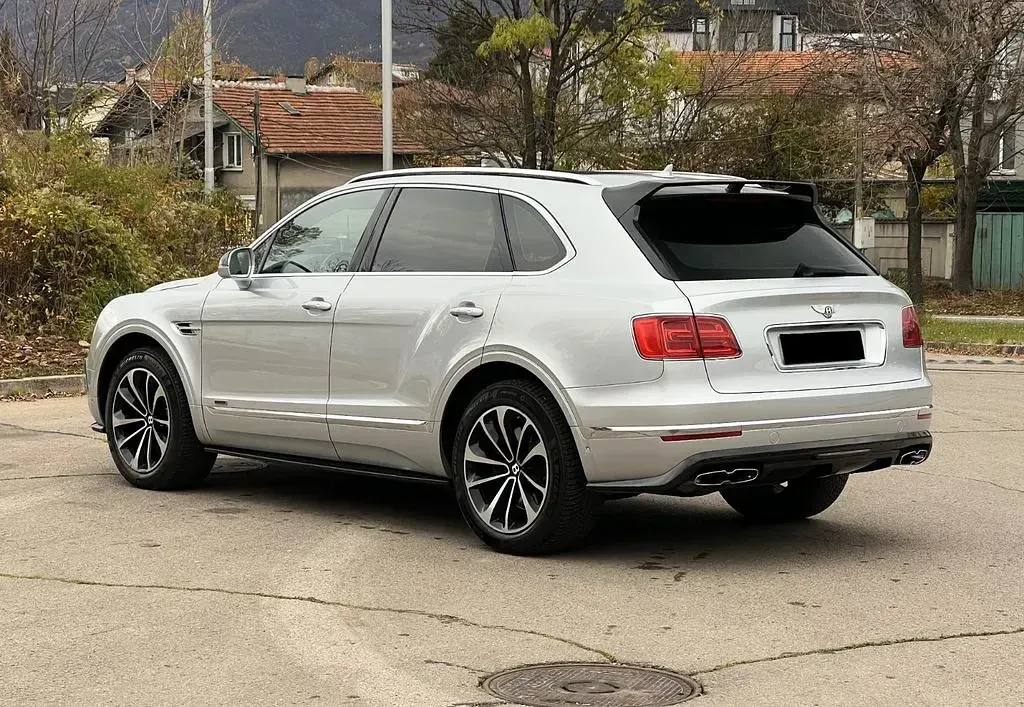 Brugt Bentley Bentayga 435 HK (319 kW) 2017 Sølv SUV