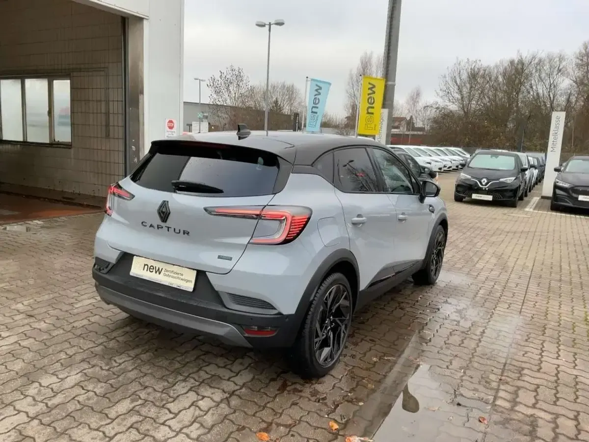 Gebraucht Renault Captur Esprit Alpine 143 PS (105 kW) 2025 Grau kqj + schwarz gne SUV