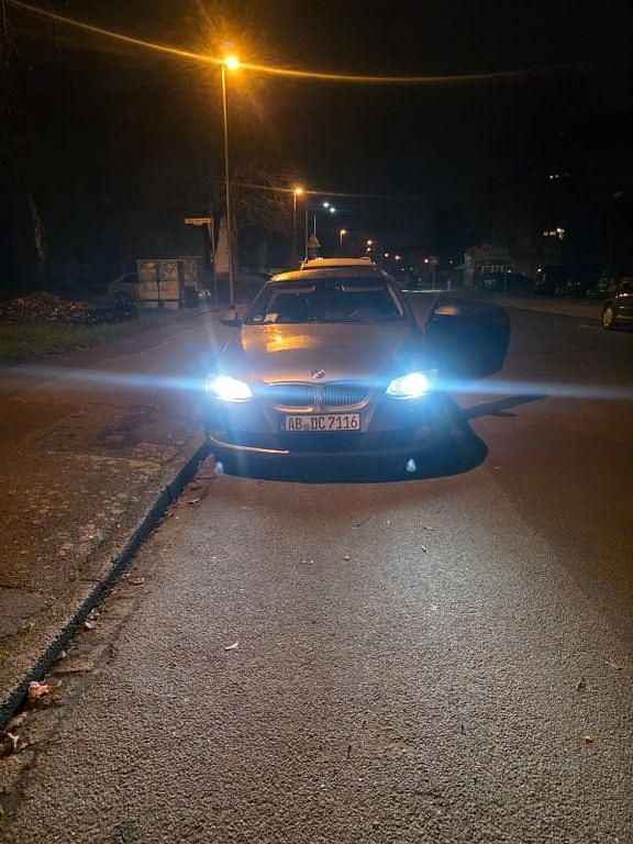 Grau Gebraucht 2007 BMW 325 Coupé | 7.499 € - Bild 1/4