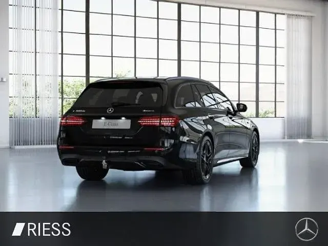 Gebraucht Mercedes E300 306 PS (225 kW) 2023