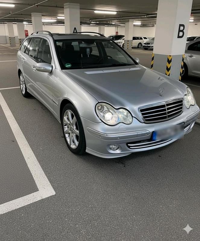 Gebraucht Mercedes C320 Avantgarde 224 PS (164 kW) 2005 Silber Kombi