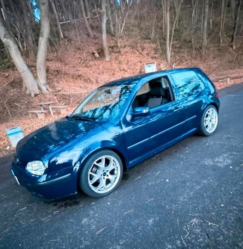 Gebraucht VW Golf IV 75 PS (55 kW) 2001 Blau Kleinwagen