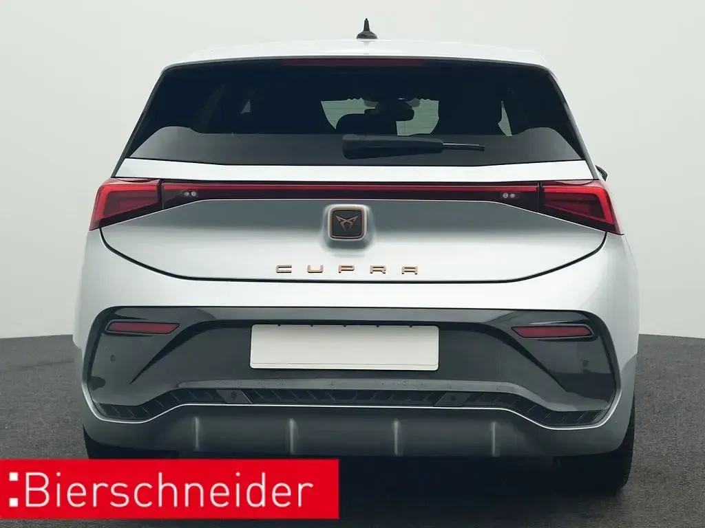 Używany Cupra Born 150 kW (204 KM) 2023 Srebrny Hatchback