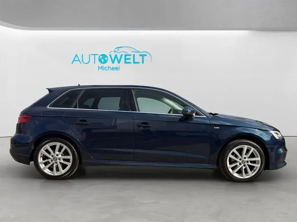 Gebraucht Audi A3 S-Line 150 PS (110 kW) 2019 Blau Limousine