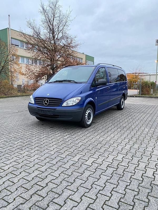 Blau Gebraucht 2008 Mercedes Vito Van / Kleinbus | 7.500 € - Bild 1/4