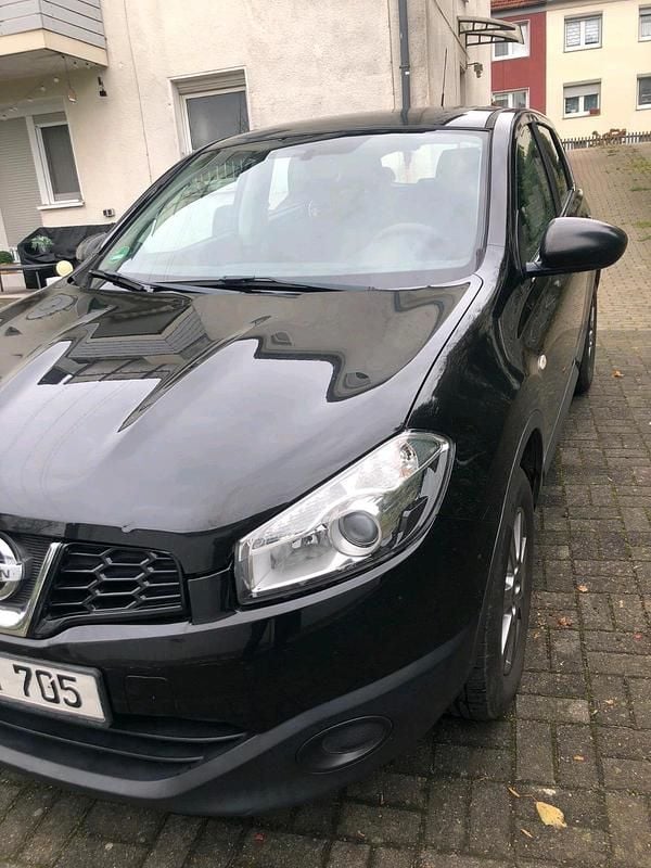 Schwarz Gebraucht 2011 Nissan Qashqai SUV | 4.900 € - Bild 1/4