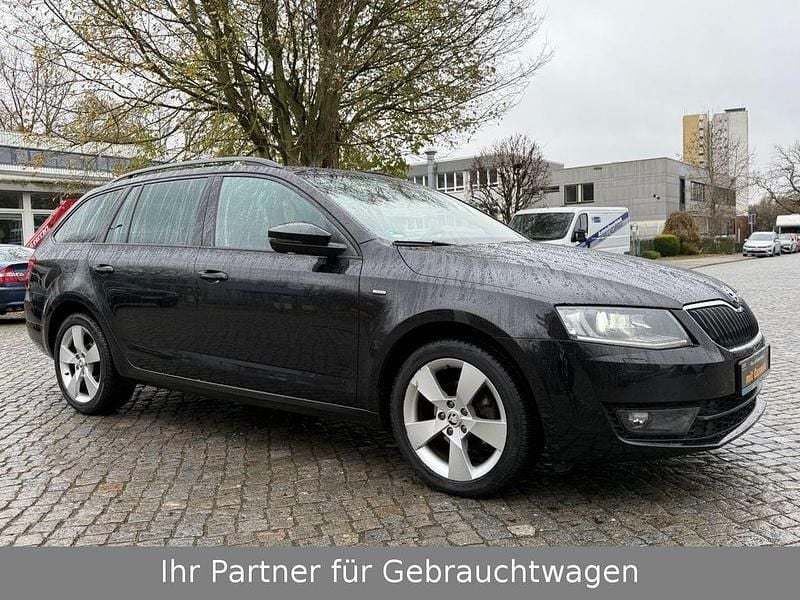 Schwarz Gebraucht 2016 Skoda Octavia Joy Kombi | 8.990 € (Fairer Preis) - Bild 1/4