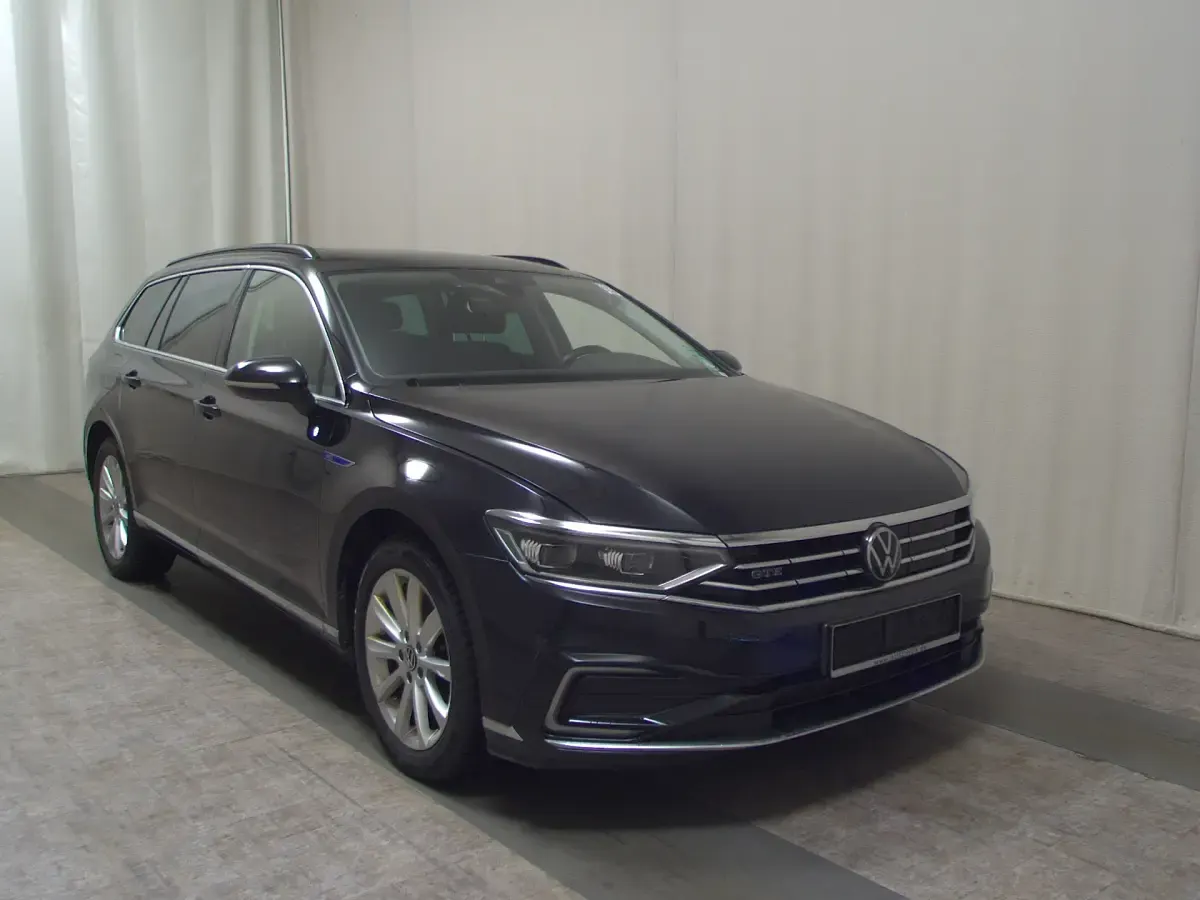 Gebraucht VW Passat GTE 218 PS (160 kW) 2023 Schwarz Kombi