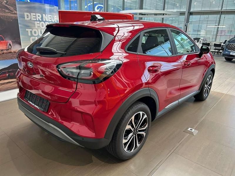 Gebraucht Ford Puma Titanium 125 PS (91 kW) 2025 Rot Limousine