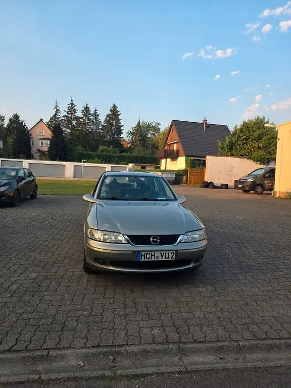 Gebraucht Opel Vectra Edition 101 PS (74 kW) 1999 Grau Limousine