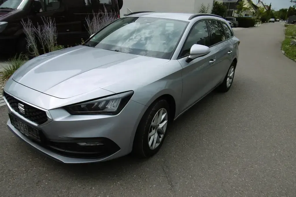 Gebraucht Seat Leon 150 PS (110 kW) 2022 Silber Kombi