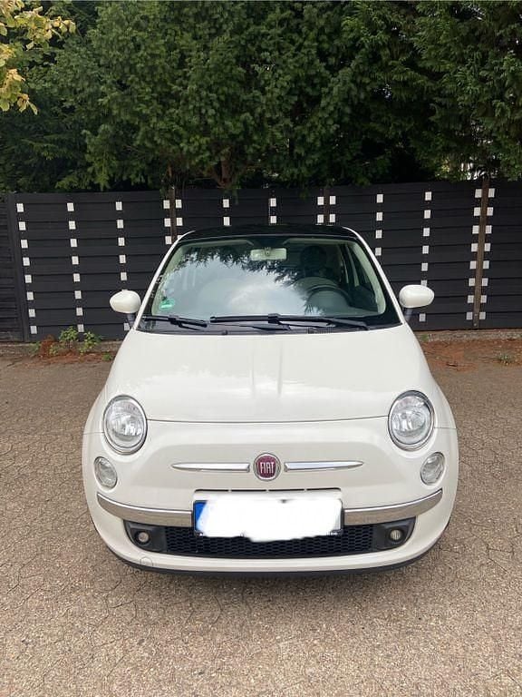 Weiß Gebraucht 2012 Fiat 500 Lounge Kleinwagen | 5.599 € (Guter Preis) - Bild 1/4