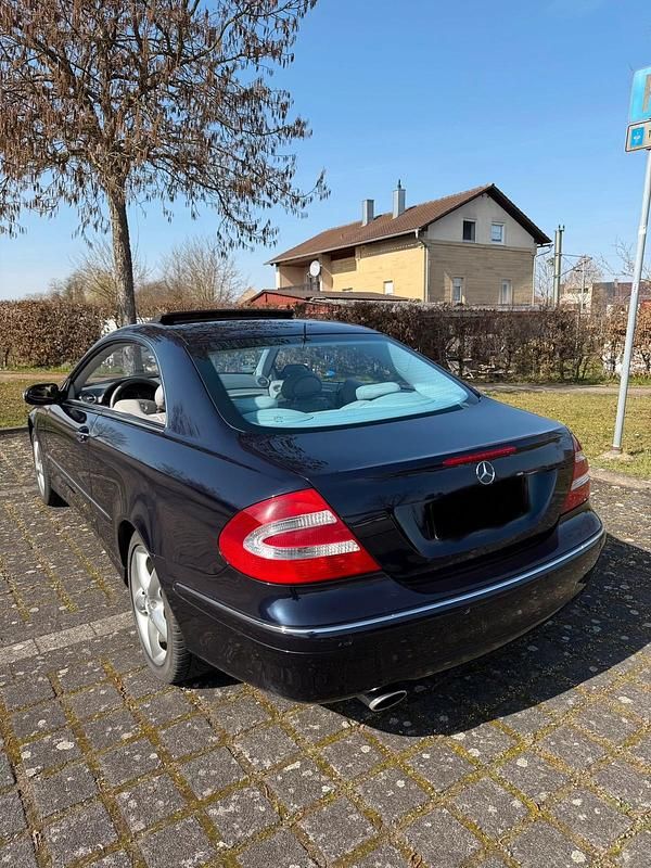 Gebraucht Mercedes CLK500 306 PS (225 kW) 2005 Blau Coupé