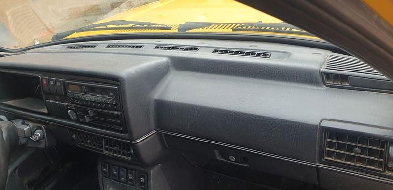 Gebraucht VW Golf II 69 PS (50 kW) 1987 Gelb Kleinwagen