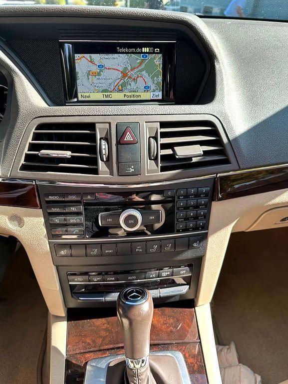 Gebraucht Mercedes E350 Elegance 292 PS (214 kW) 2010 Grau Cabrio