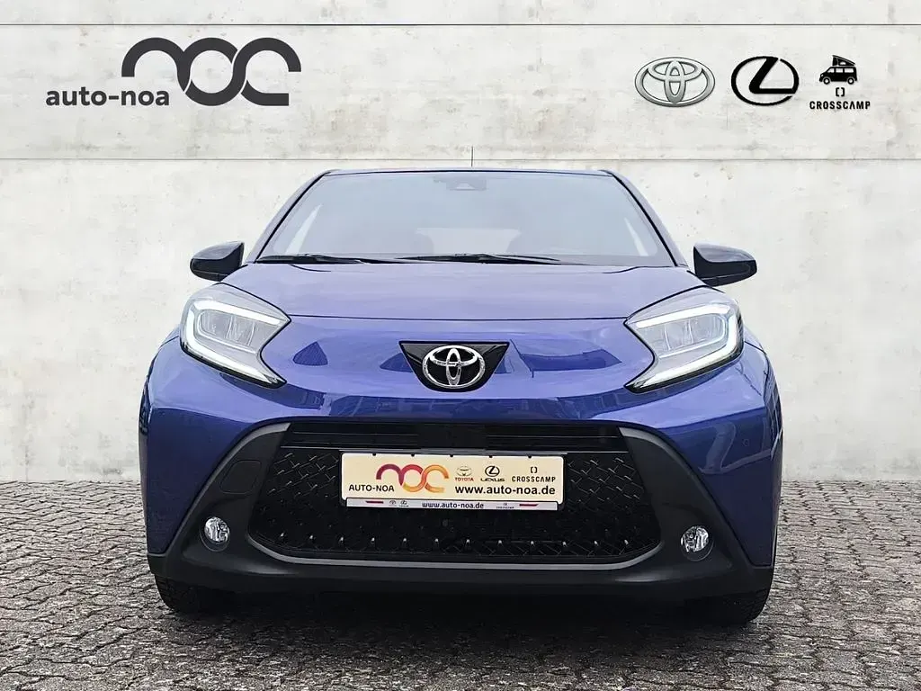Gebraucht Toyota Aygo X Pulse 72 PS (52 kW) 2024 Juniper blue (8y8)/ black mica SUV
