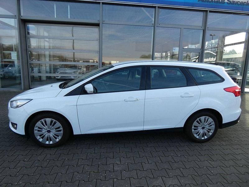 Gebraucht Ford Focus Business Edition 95 PS (69 kW) 2015 Weiß Kombi